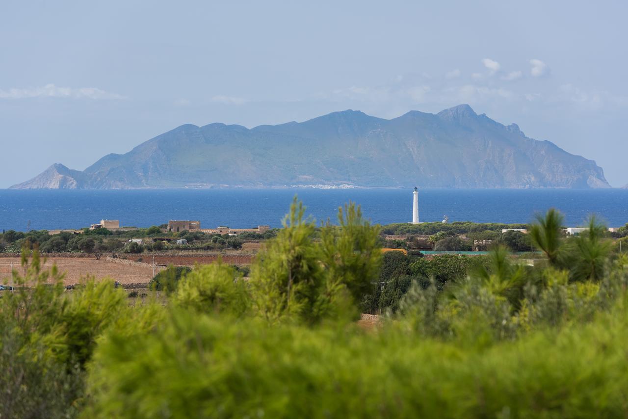 Bed and Breakfast Dimora Dell'Olivastro Favignana Exterior foto